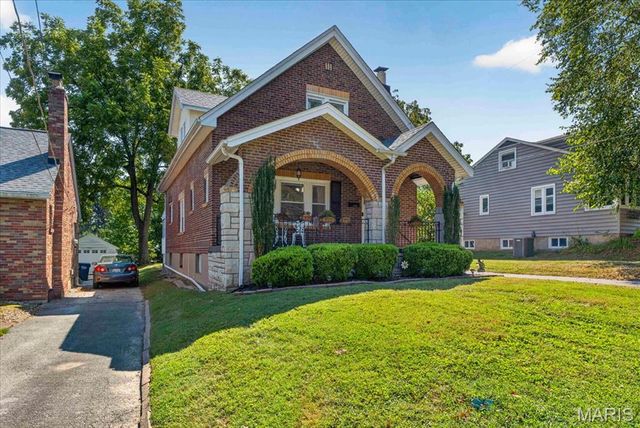 7334 Devonshire Avenue, St Louis, MO 63119