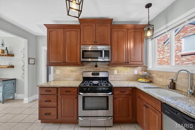 7334 Devonshire Avenue, St Louis, MO 63119