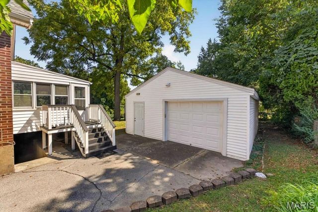 7334 Devonshire Avenue, St Louis, MO 63119