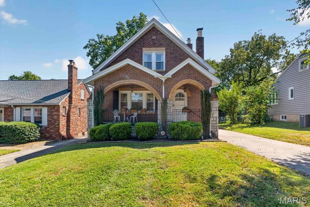7334 Devonshire Avenue, St Louis, MO 63119