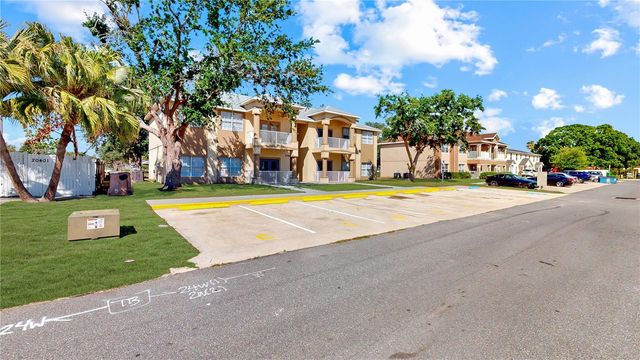 206 MAJORS LANE D, Kissimmee, FL 34743