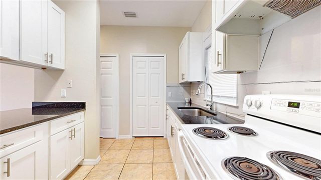 206 MAJORS LANE D, Kissimmee, FL 34743