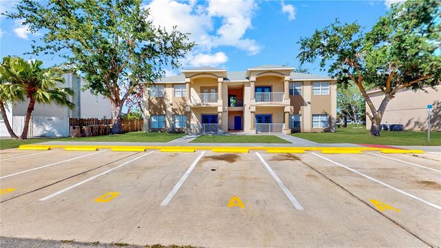 206 MAJORS LANE D, Kissimmee, FL 34743