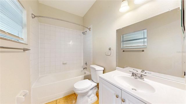 206 MAJORS LANE D, Kissimmee, FL 34743