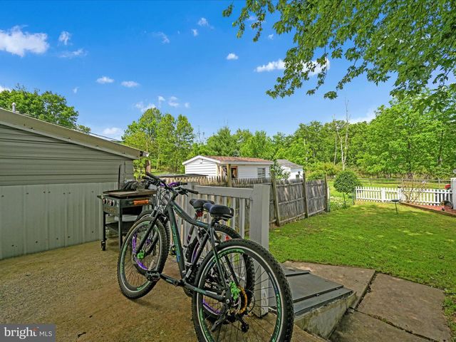 702 N WARREN ST, Orwigsburg, PA 17961