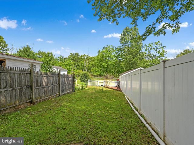 702 N WARREN ST, Orwigsburg, PA 17961