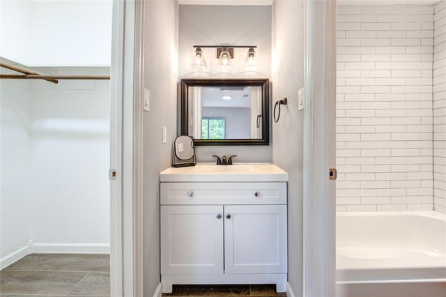 3929 Tanglewilde Street 3929, Houston, TX 77063