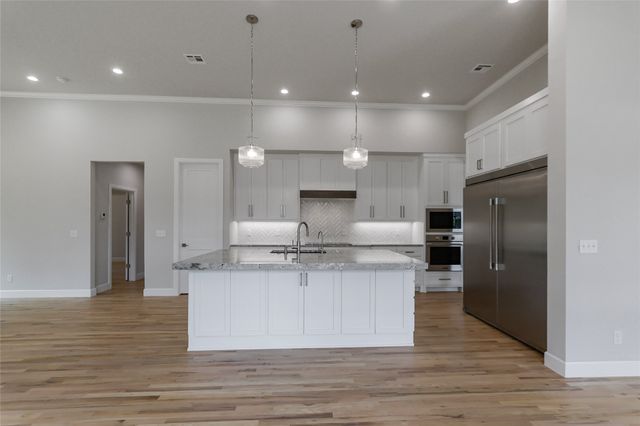 11264 S Fir Avenue W, Jenks, OK 74037