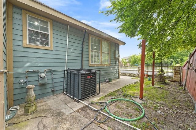 709 S Munger Boulevard, Dallas, TX 75223