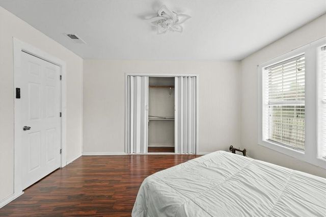 709 S Munger Boulevard, Dallas, TX 75223