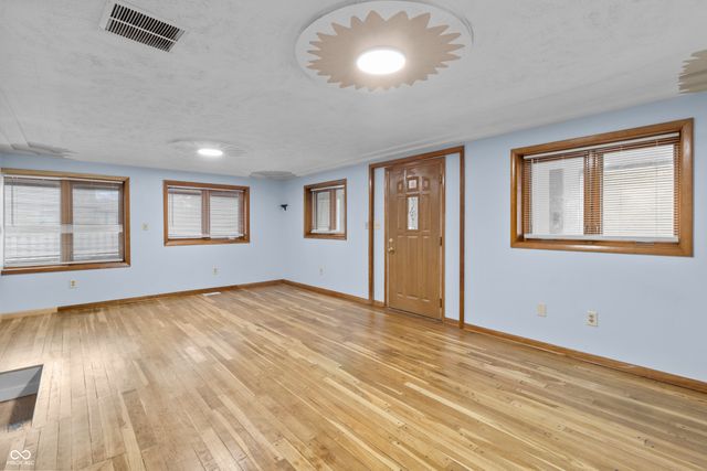 3121 N Lesley Avenue, Indianapolis, IN 46218