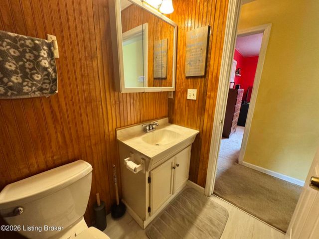 6801 Rutledge Rd, Louisville, KY 40258