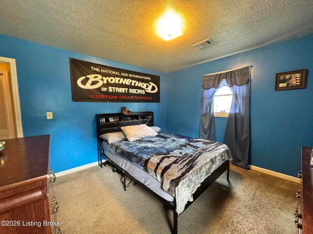 6801 Rutledge Rd, Louisville, KY 40258
