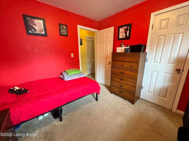 6801 Rutledge Rd, Louisville, KY 40258