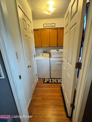 6801 Rutledge Rd, Louisville, KY 40258