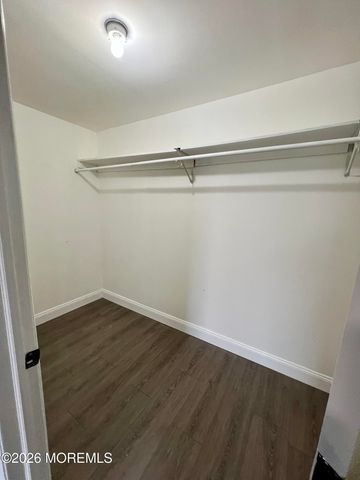 121 Belmont Drive, Toms River, NJ 08757