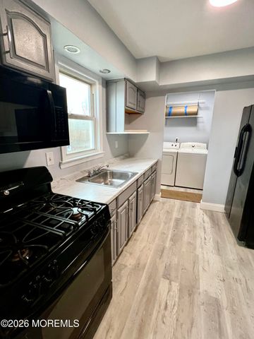 121 Belmont Drive, Toms River, NJ 08757