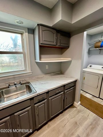 121 Belmont Drive, Toms River, NJ 08757