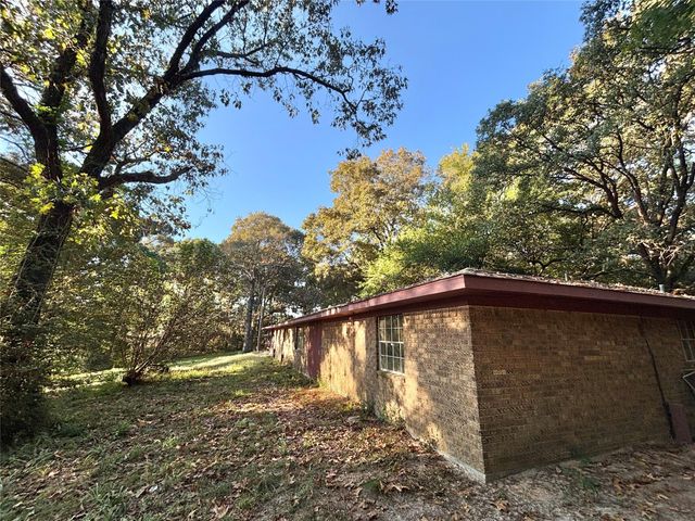 237 County Road 3523, Woodville, TX 75979