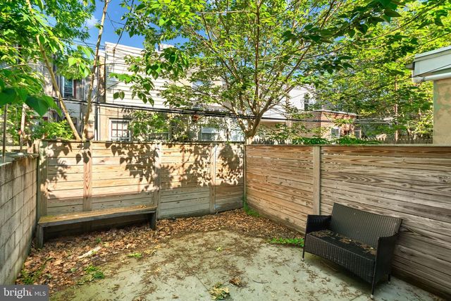 1540 S LECOUNT, Philadelphia, PA 19146