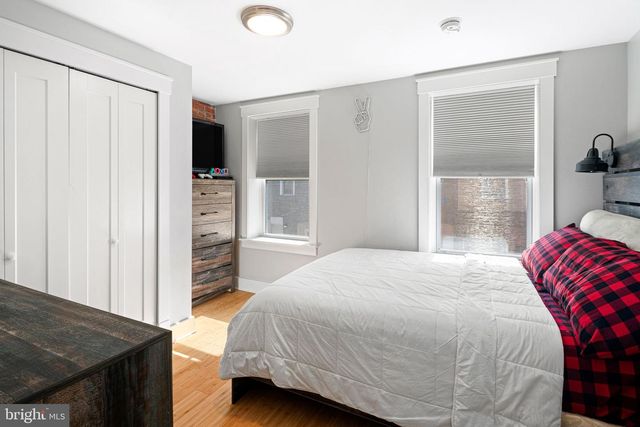 1540 S LECOUNT, Philadelphia, PA 19146