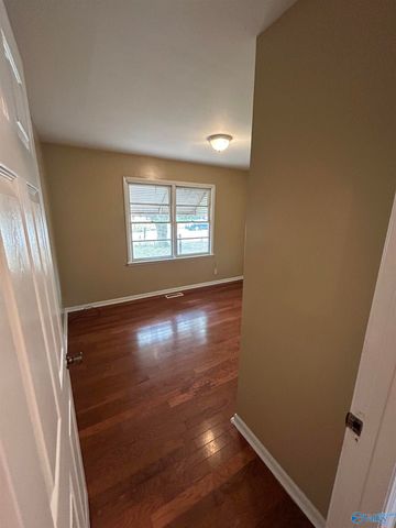 2723 Oaktree Lane, Huntsville, AL 35810