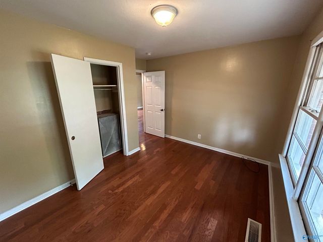 2723 Oaktree Lane, Huntsville, AL 35810