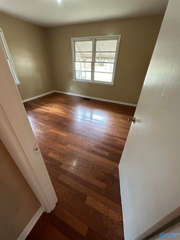 2723 Oaktree Lane, Huntsville, AL 35810