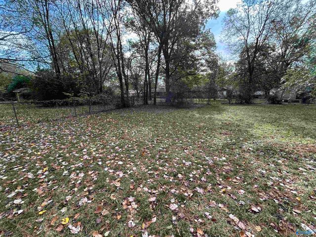 2723 Oaktree Lane, Huntsville, AL 35810