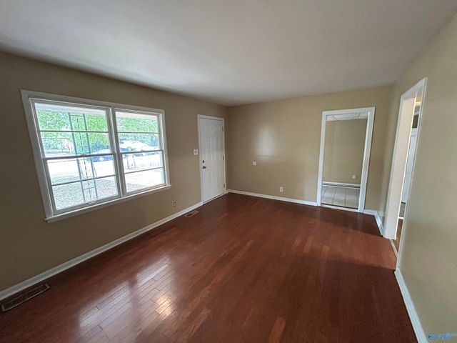 2723 Oaktree Lane, Huntsville, AL 35810