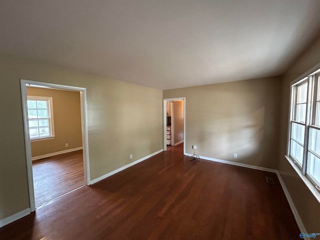 2723 Oaktree Lane, Huntsville, AL 35810