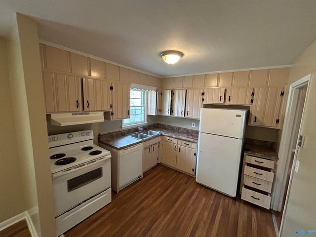 2723 Oaktree Lane, Huntsville, AL 35810