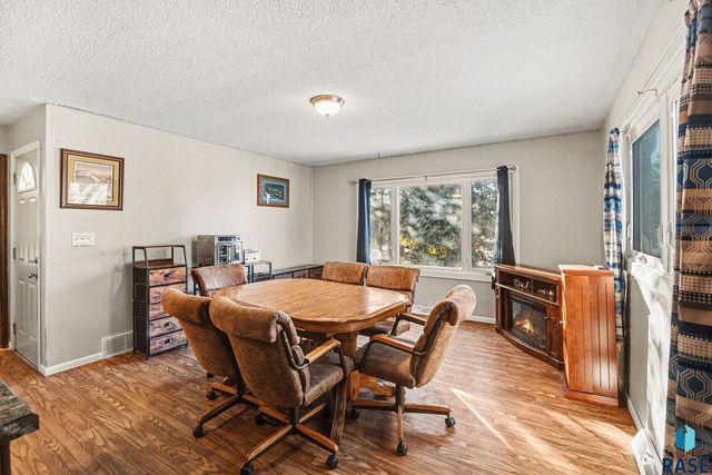 5413 N French Ave Avenue, Sioux Falls, SD 57104