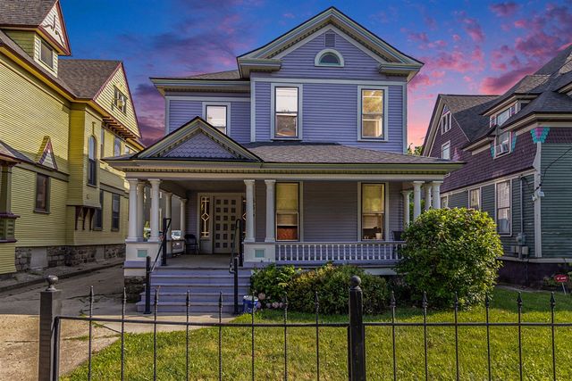 834 W Main Street, Kalamazoo, MI 49007