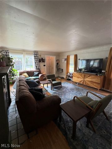 3599 Blanche Avenue, Cleveland Heights, OH 44118