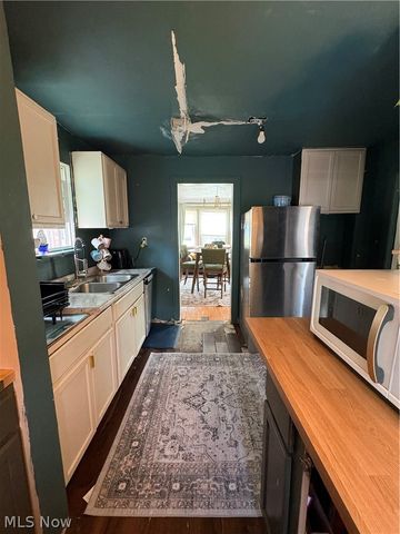 3599 Blanche Avenue, Cleveland Heights, OH 44118
