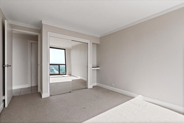 4343 N Clarendon Avenue 2304, Chicago, IL 60613