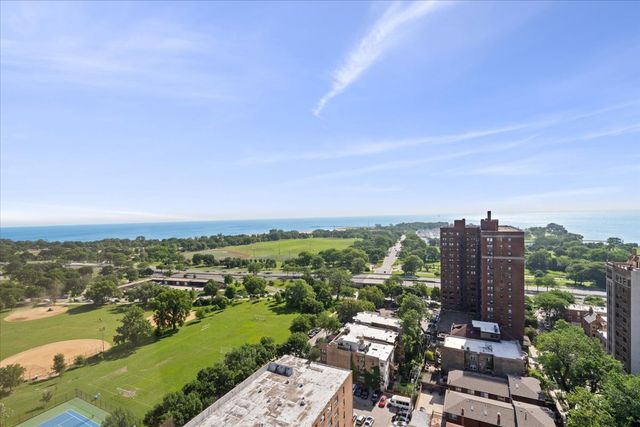 4343 N Clarendon Avenue 2304, Chicago, IL 60613