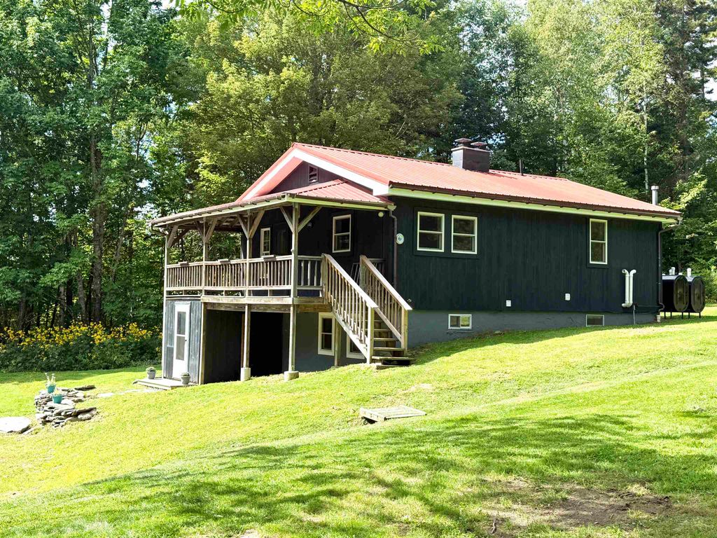 39 Whites Hill Road, Dover, VT 05341