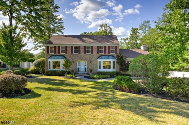 3 Dogwood Dr, Hillsborough Twp., NJ 08844