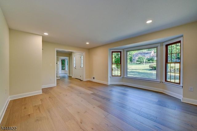 3 Dogwood Dr, Hillsborough Twp., NJ 08844