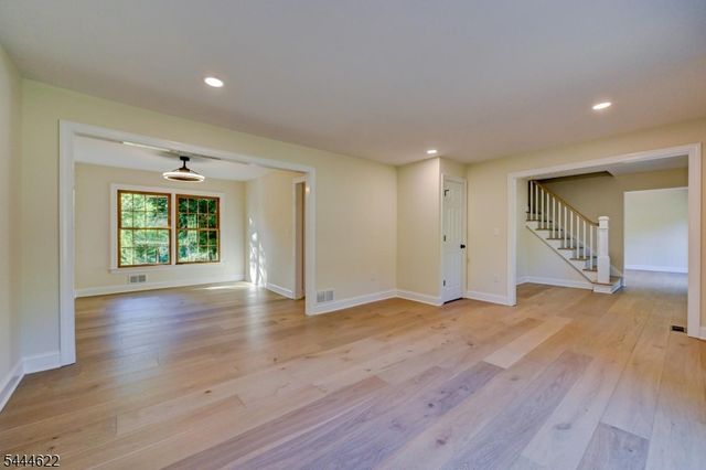 3 Dogwood Dr, Hillsborough Twp., NJ 08844