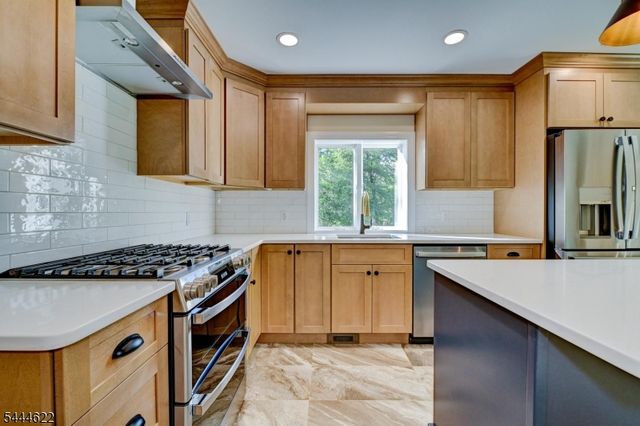 3 Dogwood Dr, Hillsborough Twp., NJ 08844