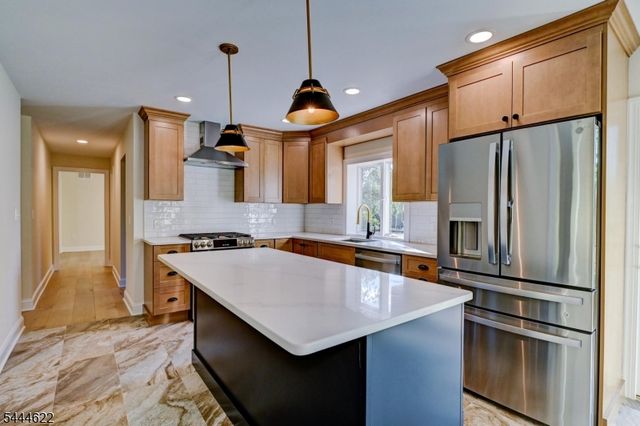 3 Dogwood Dr, Hillsborough Twp., NJ 08844