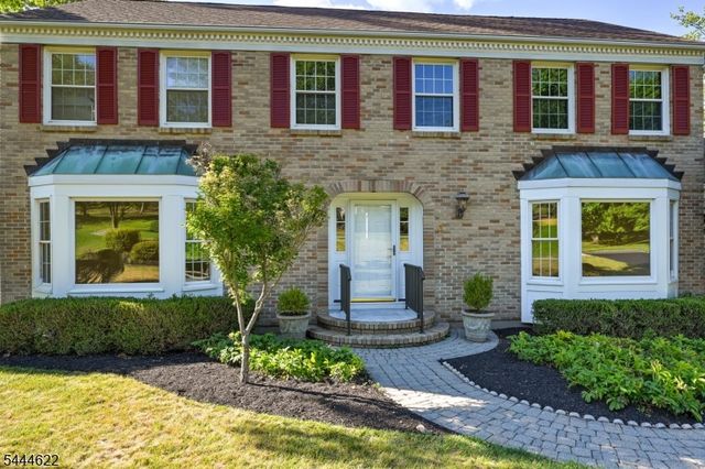3 Dogwood Dr, Hillsborough Twp., NJ 08844