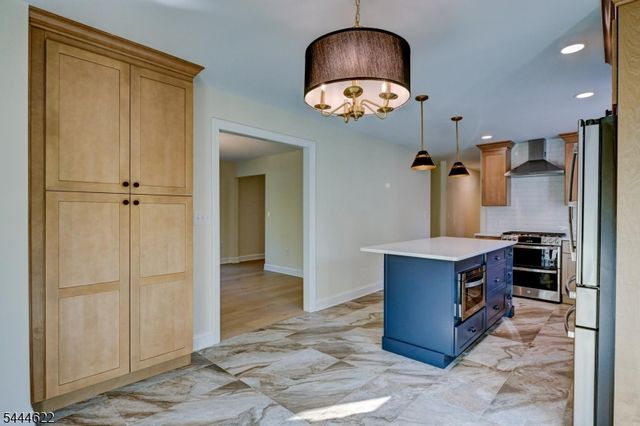 3 Dogwood Dr, Hillsborough Twp., NJ 08844