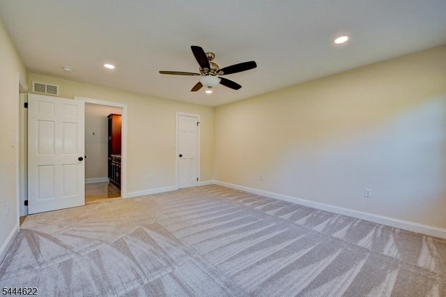 3 Dogwood Dr, Hillsborough Twp., NJ 08844