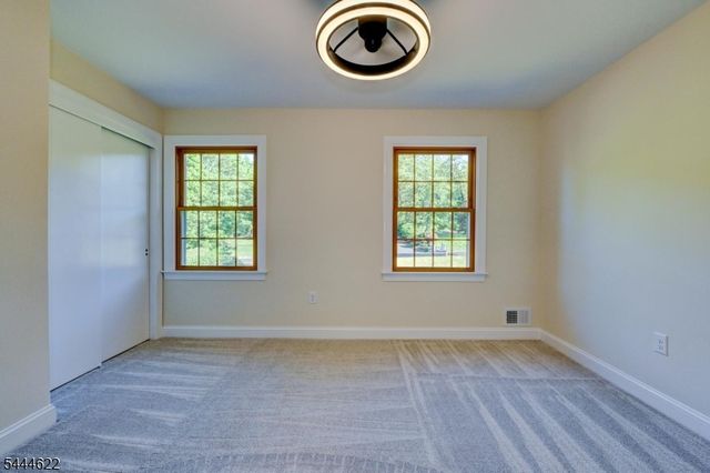 3 Dogwood Dr, Hillsborough Twp., NJ 08844