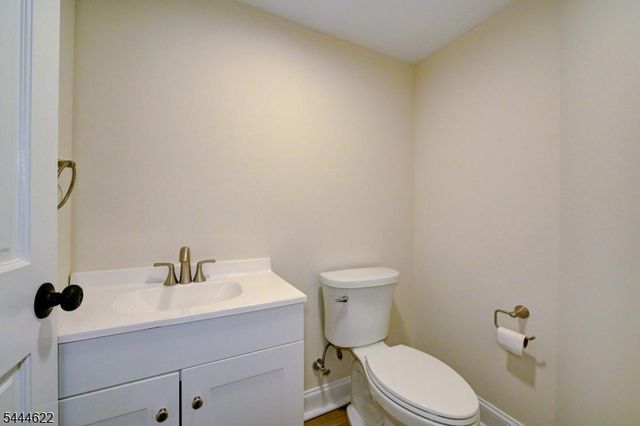 3 Dogwood Dr, Hillsborough Twp., NJ 08844