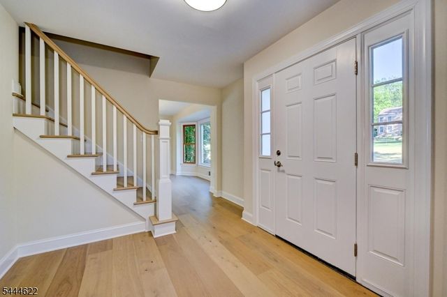 3 Dogwood Dr, Hillsborough Twp., NJ 08844